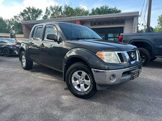 Used 2010 Nissan Frontier SE image 1