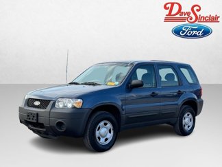 Used 2005 Ford Escape XLS image 1