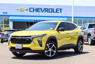 Used 2024 Chevrolet Trax RS w/ Driver Confidence Package image 1
