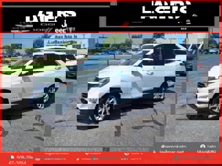 Used 2020 Chevrolet Equinox LT image 1