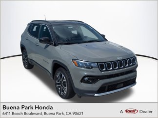 Used 2023 Jeep Compass Limited image 1