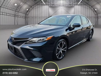 Used 2018 Toyota Camry L image 1