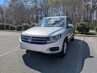 Used 2013 Volkswagen Tiguan S image 1