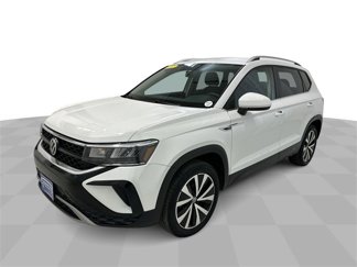 Used 2022 Volkswagen Taos SE image 1