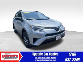 Used 2018 Toyota RAV4 LE image 1