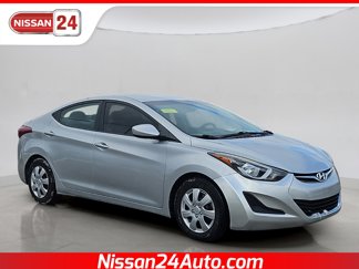 Used 2016 Hyundai Elantra SE image 1