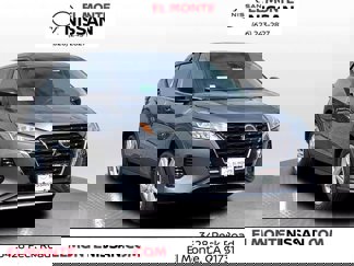New 2025 Nissan Kicks Play S image 1