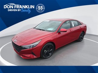 Used 2023 Hyundai Elantra Blue image 1