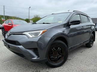 Used 2016 Toyota RAV4 LE image 1