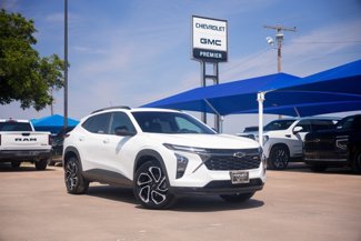 Used 2024 Chevrolet Trax RS w/ Sunroof Package image 1
