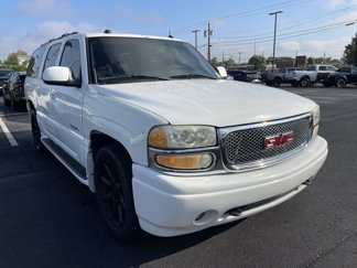 Used 2004 GMC Yukon XL Denali image 1