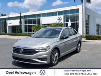 Certified 2021 Volkswagen Jetta R-Line image 1