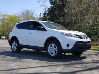 Used 2015 Toyota RAV4 LE image 1