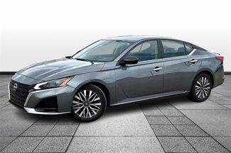 Used 2024 Nissan Altima 2.5 SV image 1