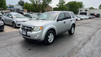 Used 2010 Ford Escape XLT image 1
