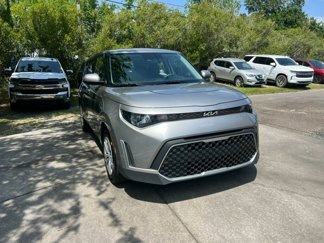 Used 2023 Kia Soul LX image 1