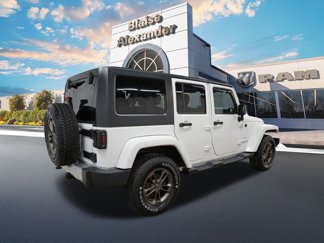 Used 2015 Jeep Wrangler Unlimited Sahara w/ Connectivity Group video 3