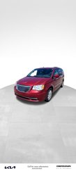 Used 2016 Chrysler Town & Country Touring image 1