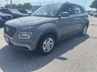Used 2022 Hyundai Venue SE w/ Cargo Package image 1
