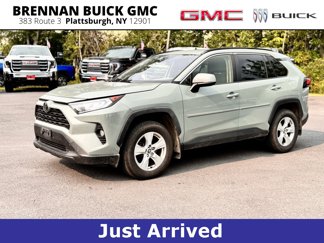 Used 2020 Toyota RAV4 XLE image 1