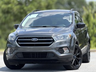 Used 2019 Ford Escape SE image 1