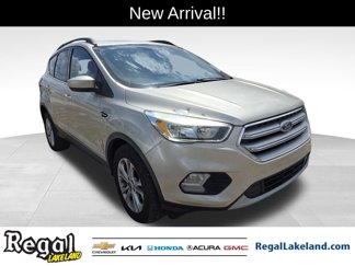 Used 2018 Ford Escape SE w/ SE Sync 3 Package image 1