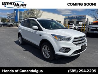 Used 2017 Ford Escape SE w/ Equipment Group 201A image 1