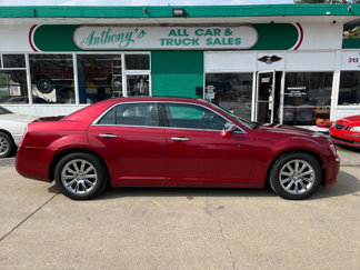 Used 2012 Chrysler 300 Limited image 1
