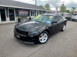 Used 2019 Dodge Charger SXT image 1