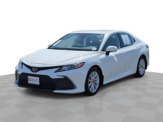 Used 2023 Toyota Camry LE image 1