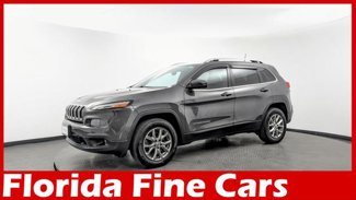 Used 2017 Jeep Cherokee Latitude w/ Cold Weather Group image 1