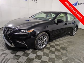 Used 2017 Lexus ES 300h image 1
