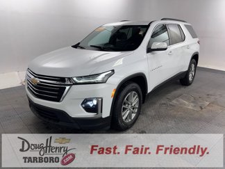 Used 2023 Chevrolet Traverse LT image 1