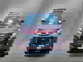 Used 2015 Toyota Highlander Limited video 3