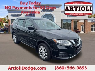 Used 2018 Nissan Rogue S image 1