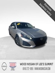 Used 2023 Nissan Altima 2.5 SV image 1