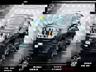 Certified 2015 Jeep Renegade Limited w/ Safety & Security Group I image 1
