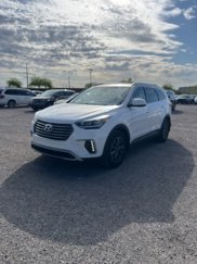 Used 2018 Hyundai Santa Fe SE image 1
