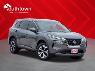 Used 2022 Nissan Rogue SV image 1