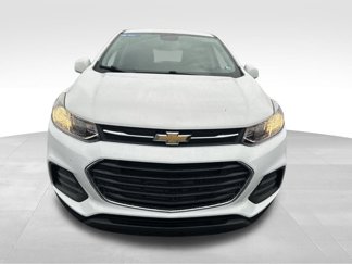 Used 2020 Chevrolet Trax LS w/ Tint and Cruise Package video 2