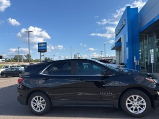 Used 2021 Chevrolet Equinox LT image 1