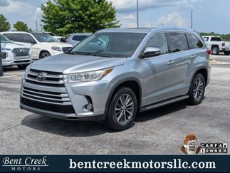 Used 2018 Toyota Highlander XLE image 1