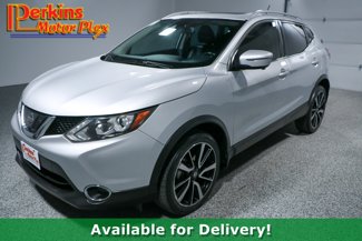 Used 2017 Nissan Rogue Sport SL w/ SL Premium Package image 1