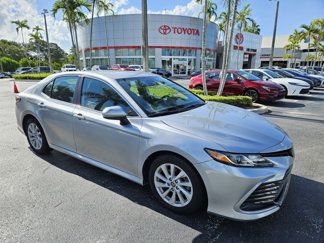 Used 2022 Toyota Camry LE image 1