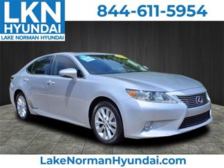 Used 2013 Lexus ES 300h image 1