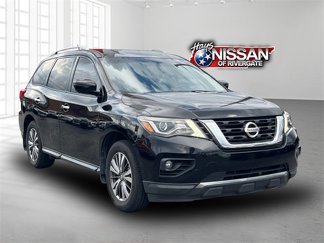 Used 2018 Nissan Pathfinder SV image 1