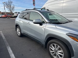 Used 2022 Toyota Corolla Cross LE image 1