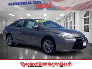 Used 2016 Toyota Camry SE image 1