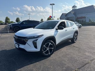 Used 2024 Chevrolet Trax RS w/ Driver Confidence Package image 1