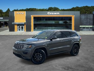 Used 2021 Jeep Grand Cherokee Laredo X image 1